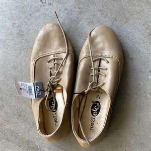 Tan Faux Leather Loafers Size 7/8